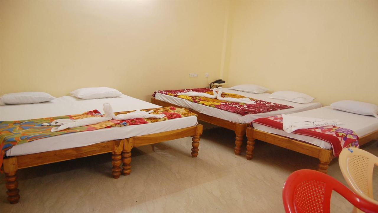 Mahathi Resort And Spa Йелагири Екстериор снимка